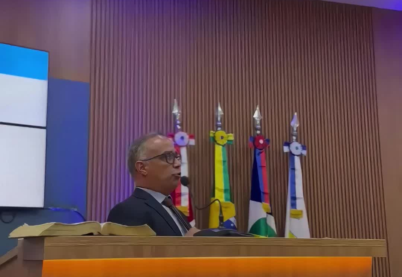 Não dá mais pra aceitar esse verdadeiro lixão a céu aberto!