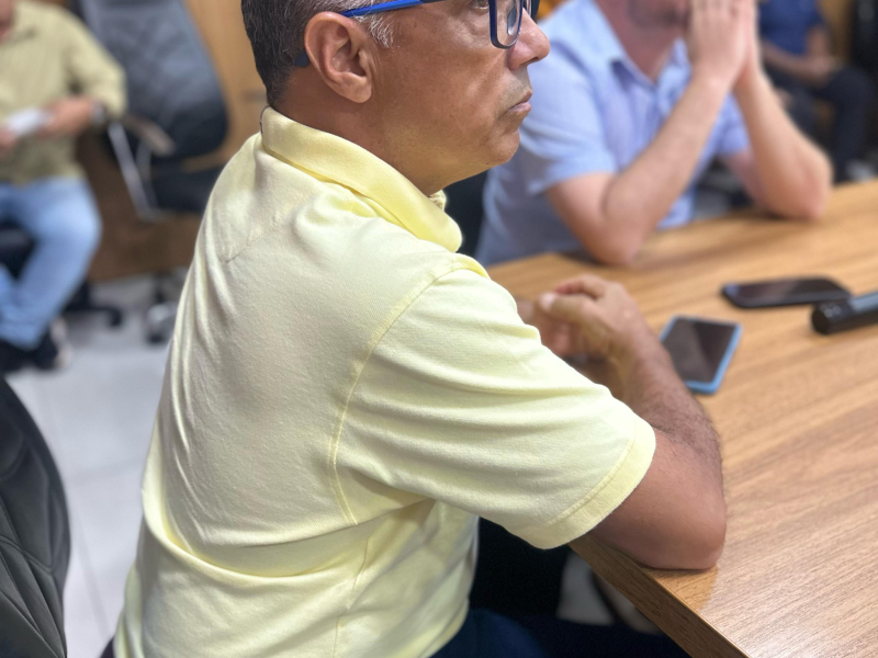 Ordem do Dia - A Ordem do Dia é uma parte fundamental da transparência do poder legislativo, pois nela estão listados os pontos a serem debatidos, permitindo aos cidadãos acompanhar o andamento das propostas e decisões dos seus representantes.